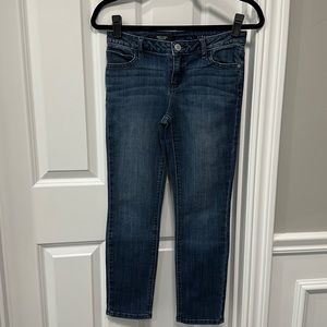 Straight mid rise denim